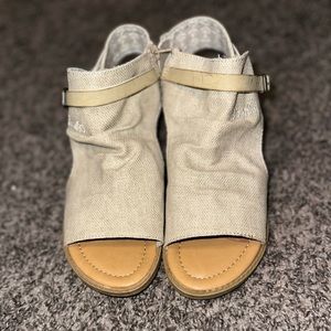 Blowfish Sandals Size 7.5